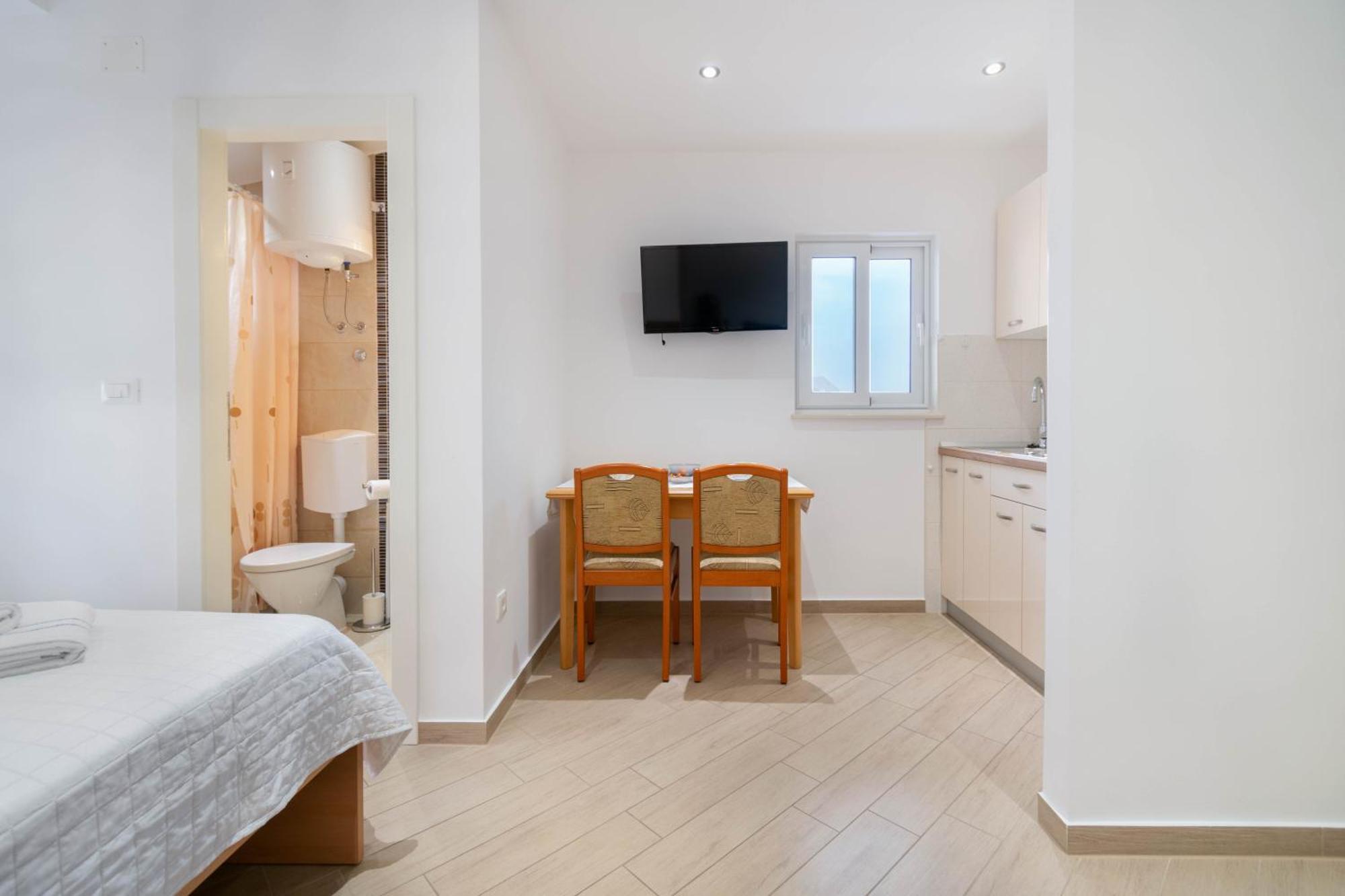 Dora Apartment Makarska