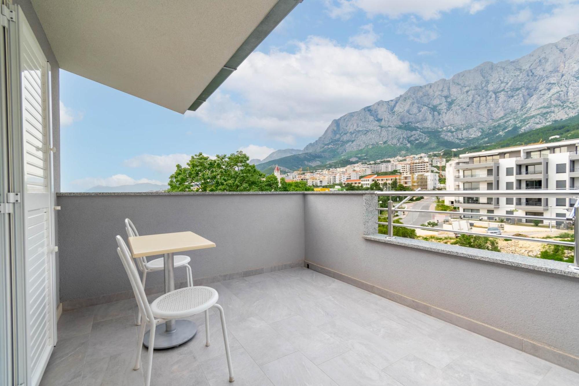 Dora Apartment Makarska
